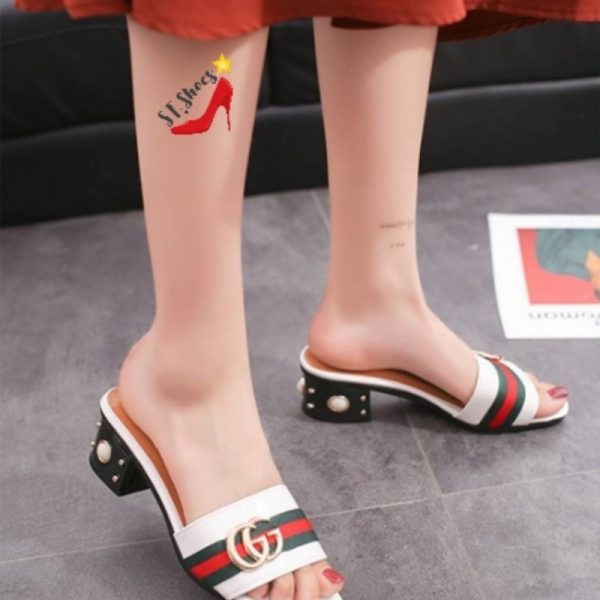 รองเท้าแตะแบบสวมส้นเหลี่ยมgucci