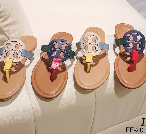 รองเท้าแตะลำลองหนังนิ่ม
